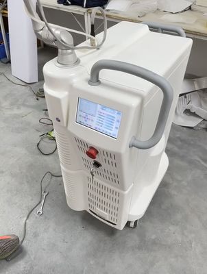 équipement partiel de laser de CO2 de refroidissement à l'air 10.64um pour le retrait de cicatrice