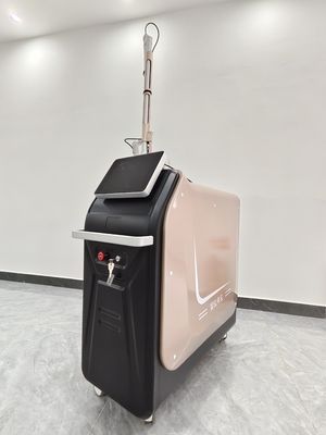 755nm 2700W rajeunissement de la peau Nd Yag machine laser pour éliminer les tatouages